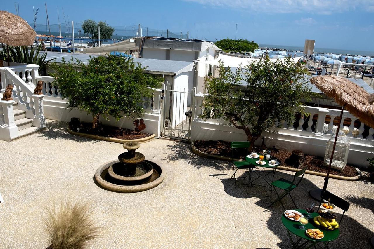 Villa La Torretta Luxury B&B - Adults Only - Римини Экстерьер фото